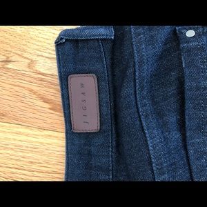 Jigsaw skinny jeans size 24!